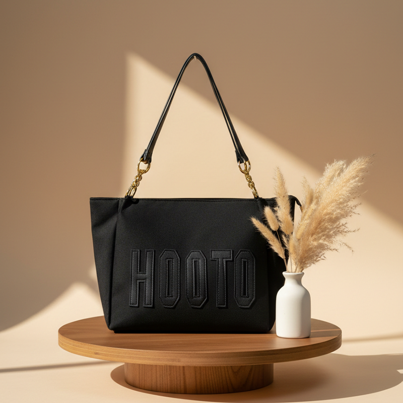 Hooto Tote Bag